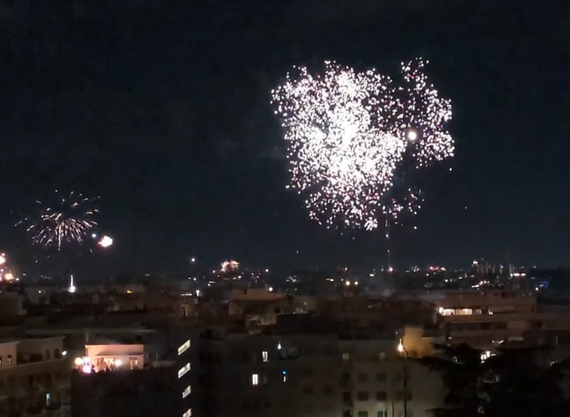 2026年新年は花火で明ける｜ローマより